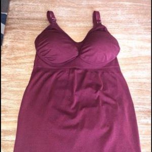 Kindred Bravely nursing tank w/ built in bra